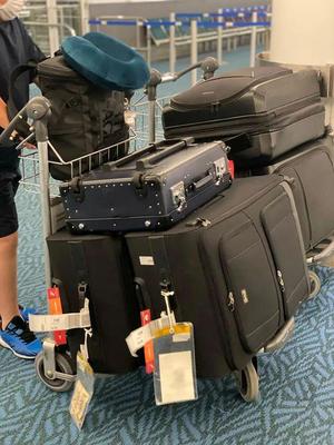 中國留學生入境日本被開箱40kg行李,看到里面裝的東西海關都傻眼了&hellip;